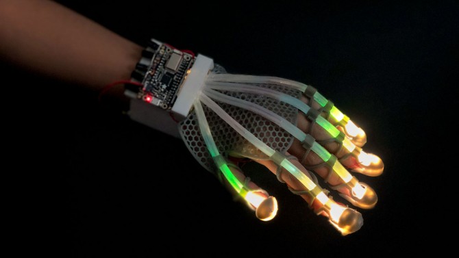robotic sensor on glove
